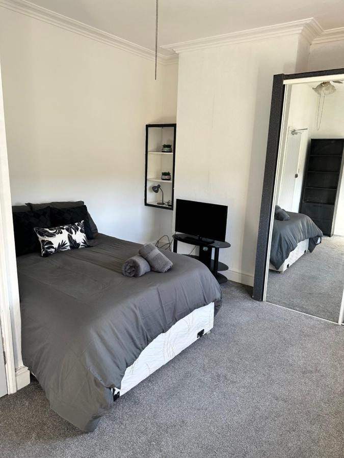 Tiye Estates Short Stay Stoke-on-Trent 外观 照片