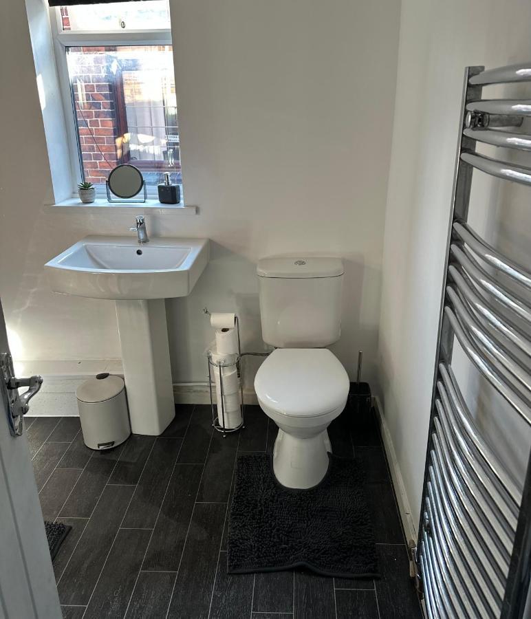 Tiye Estates Short Stay Stoke-on-Trent 外观 照片