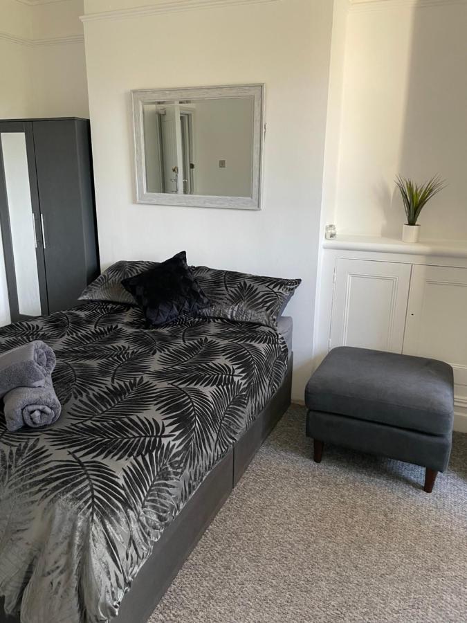 Tiye Estates Short Stay Stoke-on-Trent 外观 照片